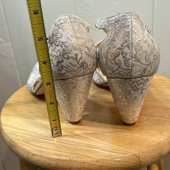 Chelsea Crew 'Alter' White and Silver Heels Peep Toe - Picture 10 of 10